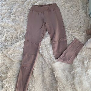 XS BP MAUVE LEGGINGS WITH RIBBED DETAILS